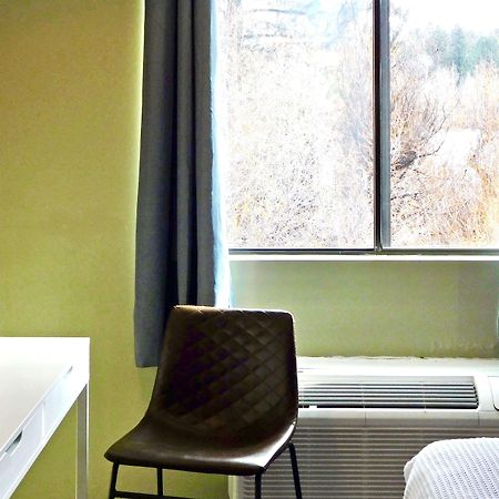 Travelodge By Wyndham Big Bear Lake Ca Extérieur photo